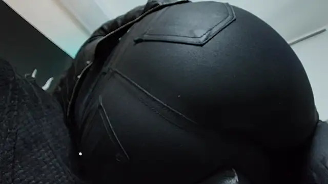 _Jade_16 Chat XXX in diretta