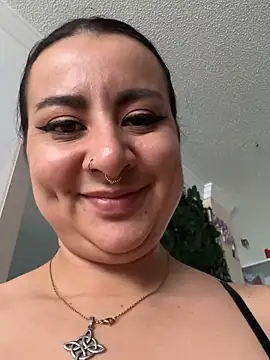 Pokazy przed kamerką – Abril_Luv