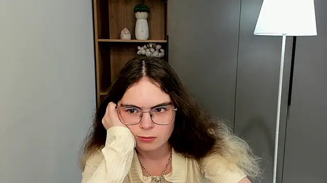 MyrlZangger's Live XXX Chat