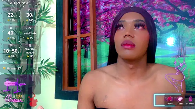 bayolet_ élő XXX-chatje