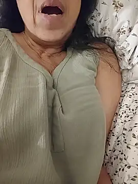 NakedMILFx – Naživo XXX chat