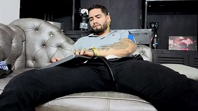 Chatroom XXX en direct de matteosantos