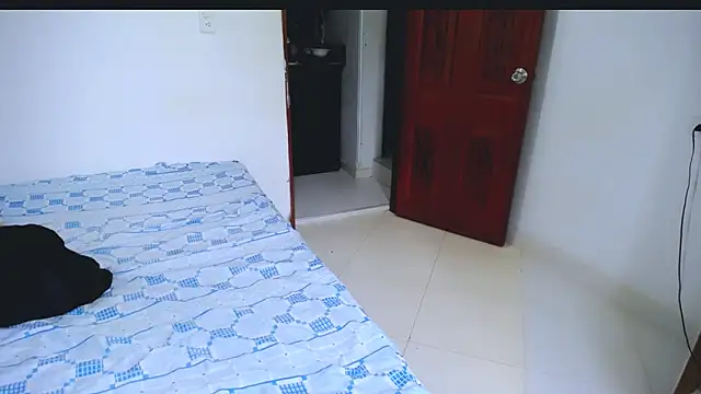 Hanny_9 Adlı Modelin Canlı XXX Sohbeti