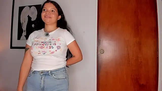 Selhenah's Live XXX Chat