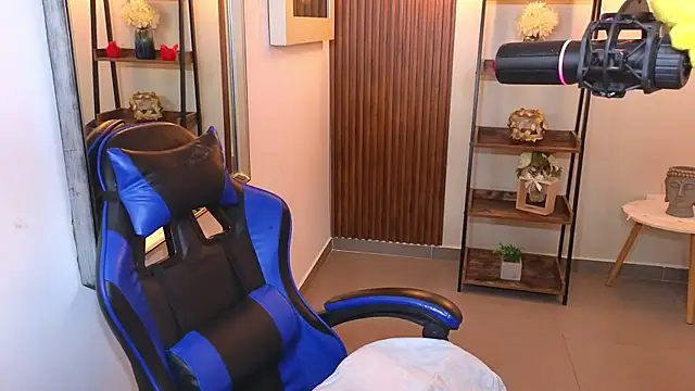 Chat XXX Live Kenya--Buhle