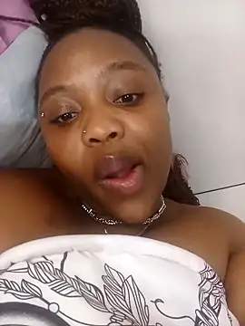 IceBellaCane313のライブXXXチャット