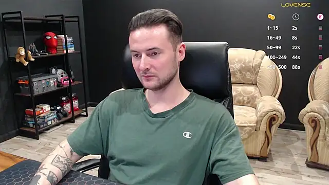 MihasikD: онлайн-секс-чат