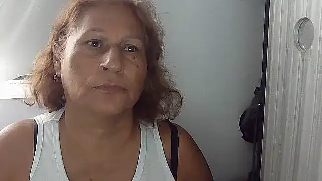 Chat XXX en directo de charrysexy1