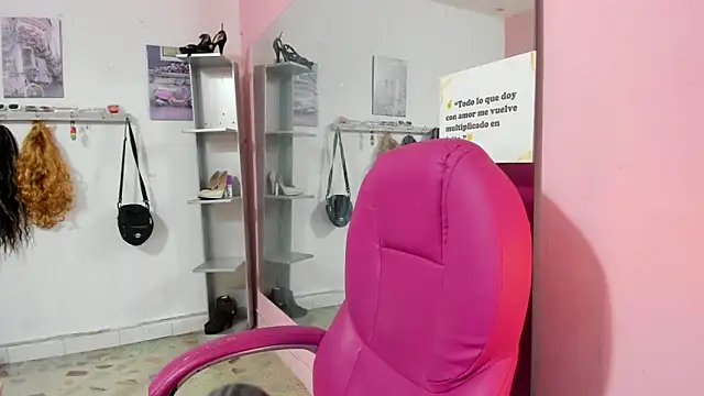 Živý XXX chat CAMILA--REY