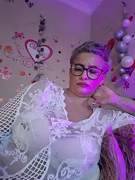 دردشة BellaBellaHot الجنسية المباشرة