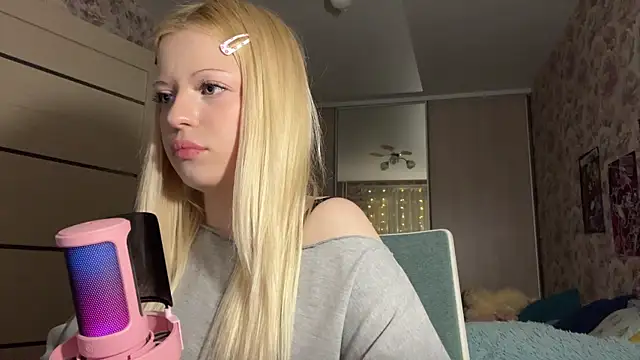 JeneeBIanks' Live XXX Chat