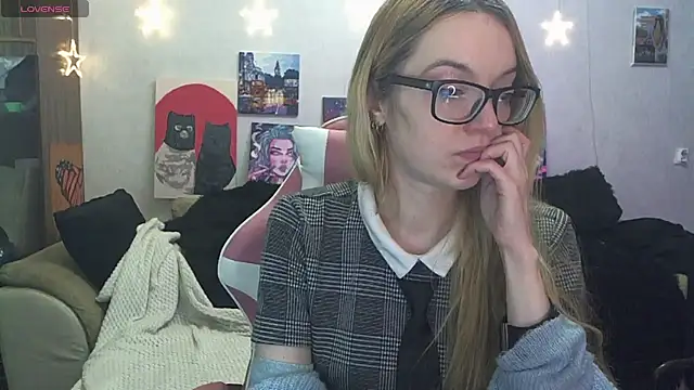 SecretSophia's Live XXX Chat