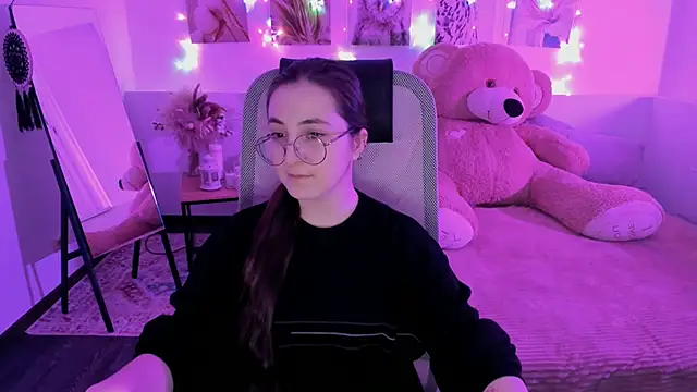 VirtuallVoyant Chat XXX live