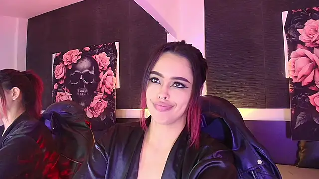 EvaaFoxxy1's Live XXX Chat