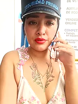 MAYE__13 Chat XXX in diretta