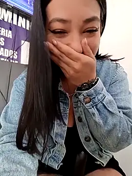 _Luna-1 Chat XXX in diretta