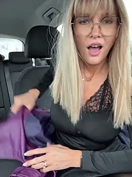 NaughtyNinky – Naživo XXX chat