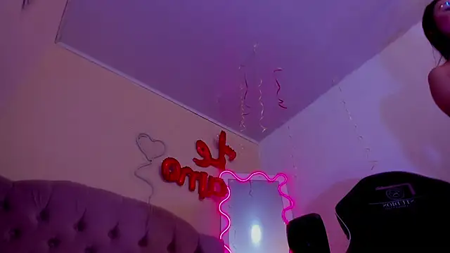 XXX chat uživo modela ZAAFIRA_TAY