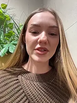 Chat XXX ao vivo de MilaMoone