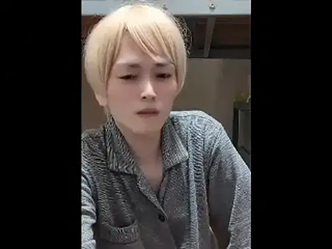 Pokazy przed kamerką – mgnhiroyuki