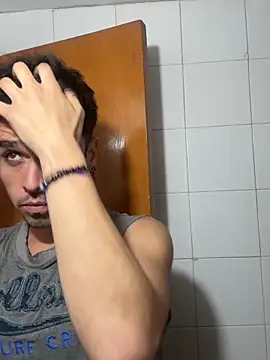 BrunoTurnerrのライブXXXチャット