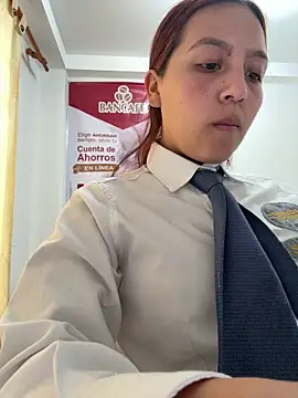 Emily-7_ 라이브 XXX 채팅