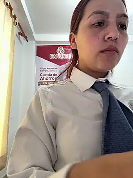 Emily-7_ 现场XXX聊天