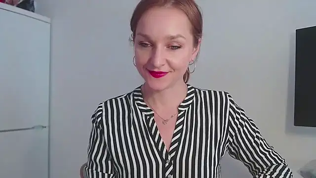 AliciaDesire Live XXX Chat