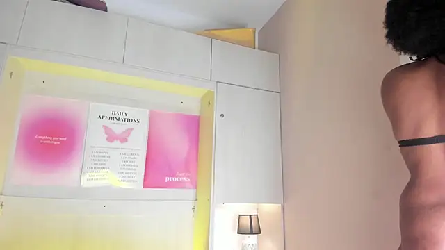 MaraBaker: απευθείας συνομιλία ΧΧΧ