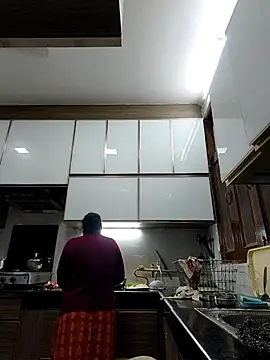 Hot-Sana2: απευθείας συνομιλία ΧΧΧ