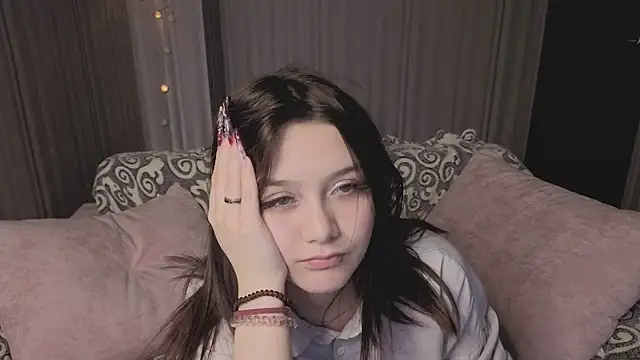 xxxnaughtyfoxyxxx Chat XXX in diretta