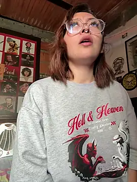 Chat +18 de Charlotte_Mason ao vivo