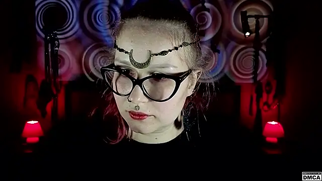 Amanita__Pantherina Adlı Modelin Web Kamerası Şovu