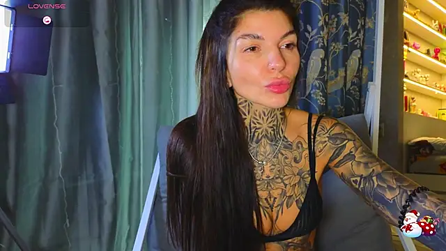 tattooedBabyy লাইভ XXX চ্যাট