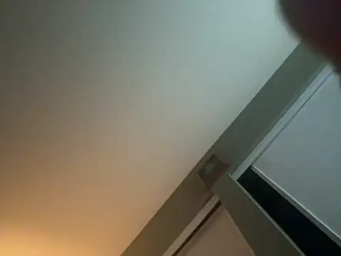 SmokeyKnight: διαδικτυακό σόου στην κάμερα