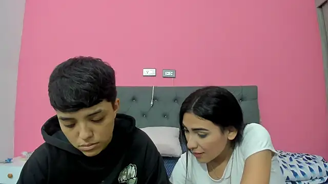 ariloe_quintero Adlı Modelin Canlı XXX Sohbeti