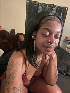 wavywavy12 Show in webcam