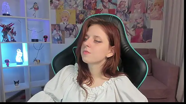 Chat +18 de FreyaVey ao vivo