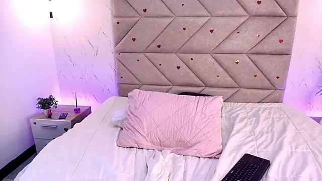 VictoriaCeleste Chat XXX in diretta