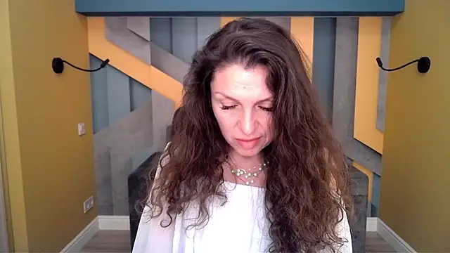 Chat +18 de EllaLong ao vivo