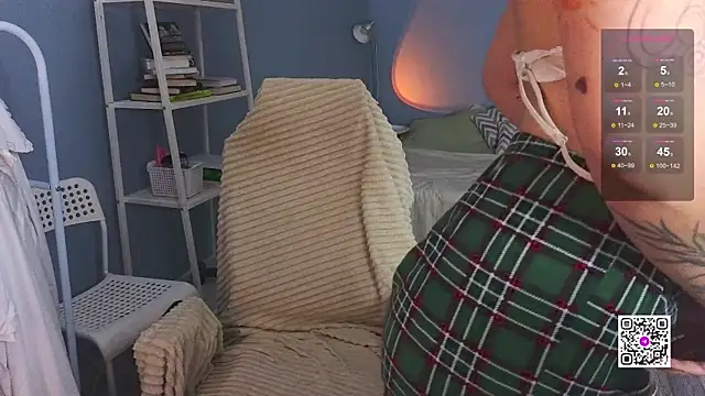 BlushKira Live XXX Chat