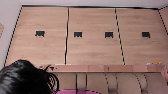 karol_lewiss Chat XXX in diretta