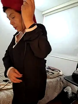 Scarlet_curly8a: απευθείας συνομιλία ΧΧΧ