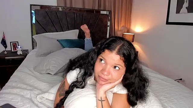 Selhenah live XXX chat