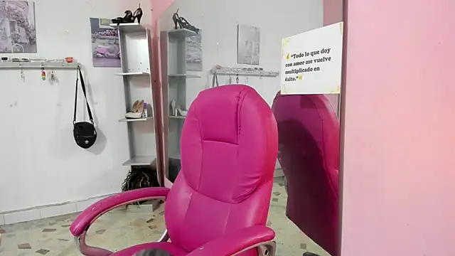 CAMILA--REY live XXX chat