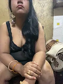 XXX chat uživo modela Meera_xxx