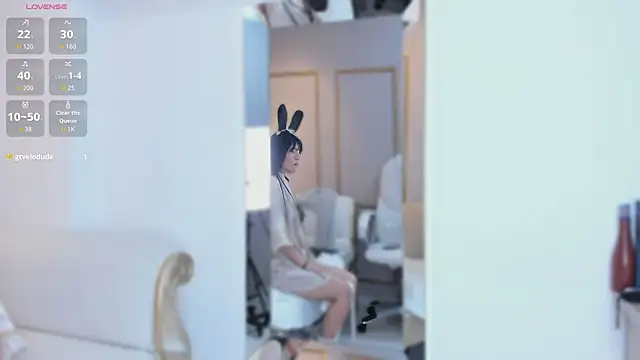 LisaLain Adlı Modelin Canlı XXX Sohbeti