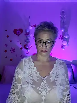 BellaBellaHot: онлайн-секс-чат