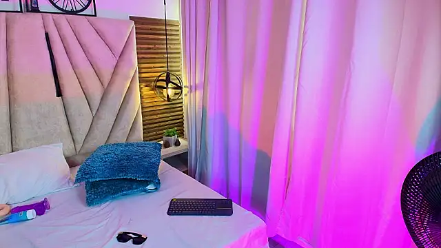 KimberlyFox_t – Naživo XXX chat