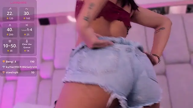 Chat +18 de KatherineRuiz_ ao vivo